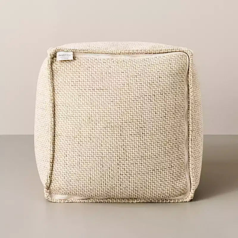 Pouf quadrato con motivo in lana – Crema