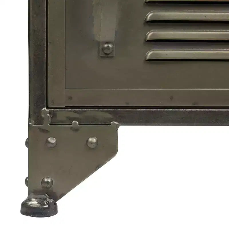 Armadio metallico alto 57,5" con ripiani fissi